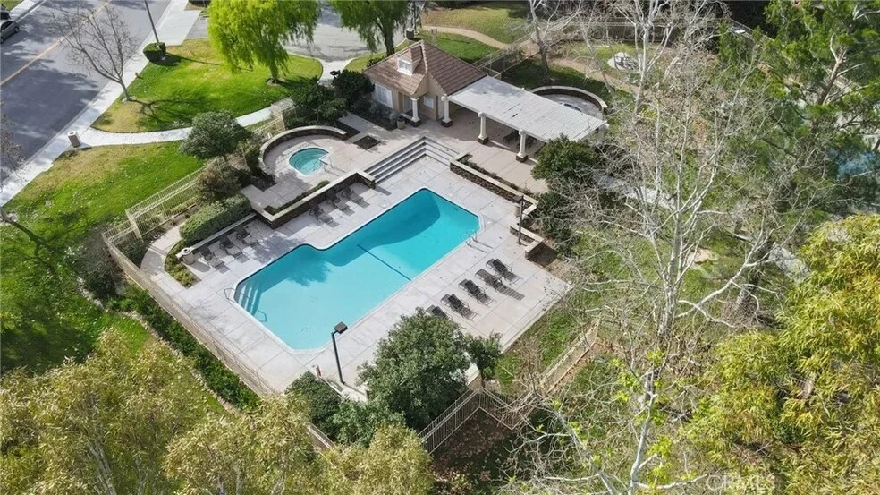 Building Photo - 27905 Crown Court Cir