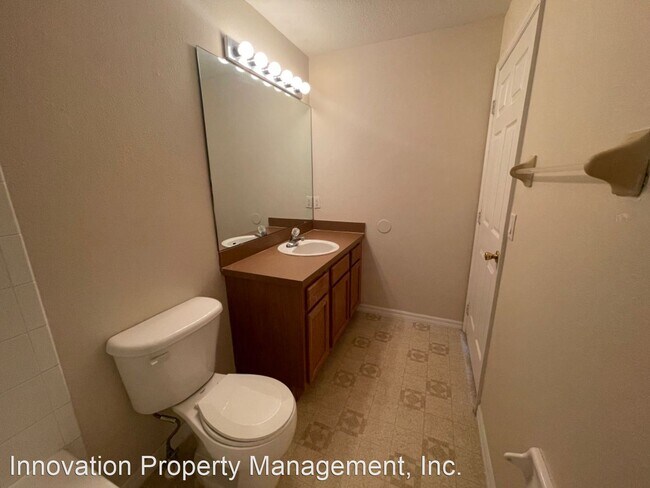 Building Photo - 3 br, 2 bath House - 1827 Hudson Court