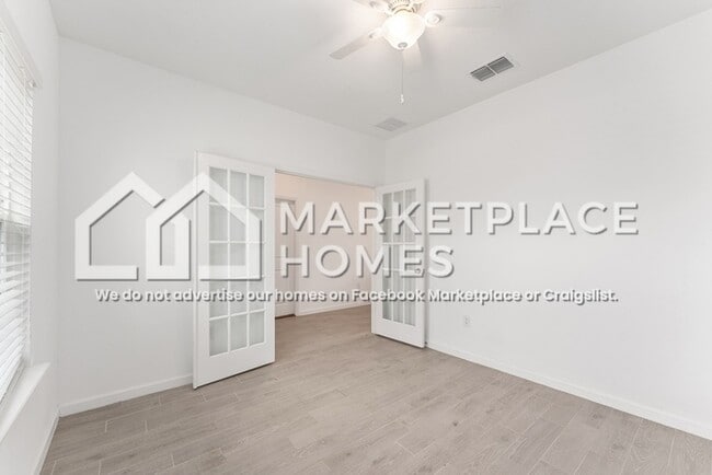 Building Photo - 5621 SW 90th Ln