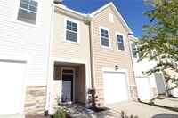 Building Photo - 5711 Woodlawn Dr