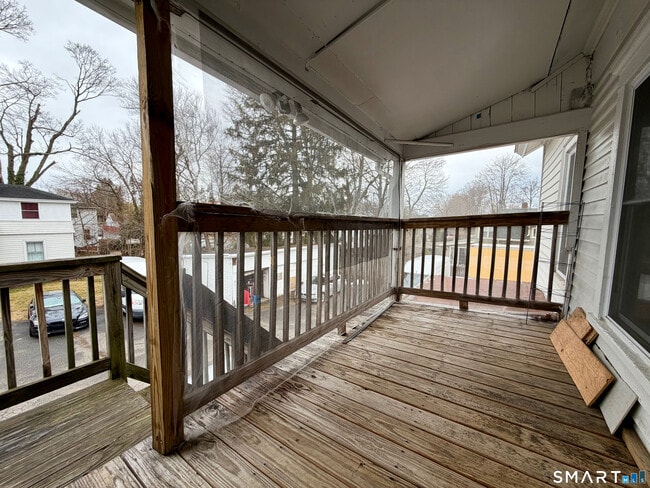 Building Photo - 244 Main St