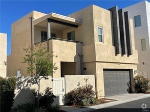 Building Photo - 111 CARMINE