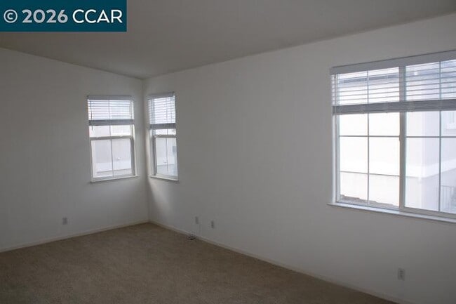 Building Photo - 524 Rosewood Ln