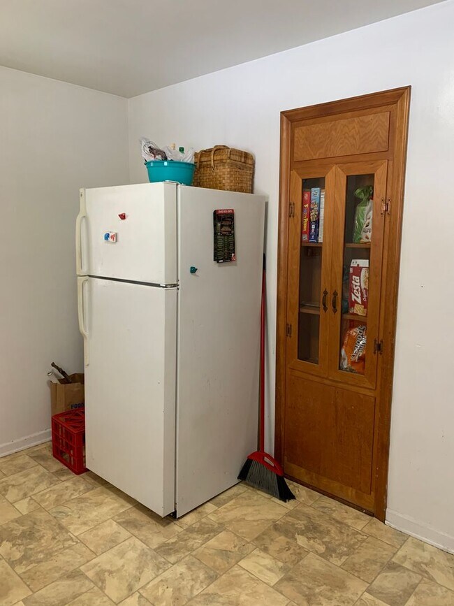 Building Photo - 2 Bed 1 Bath Blacksburg Home