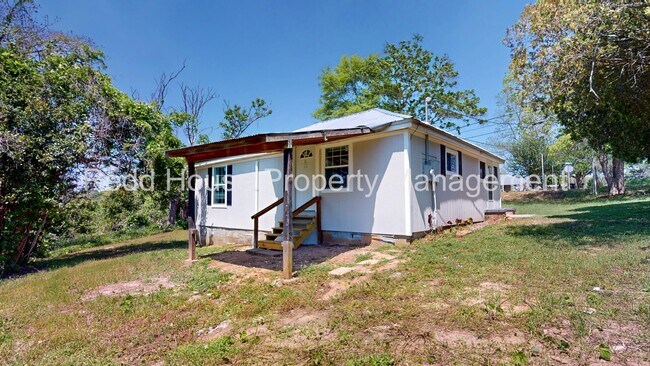 Building Photo - 103 Watkins St