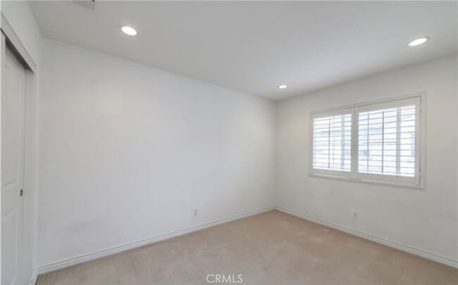 Building Photo - 31 Quartet-