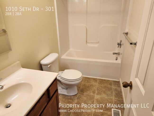 Building Photo - 1010 Seth Dr