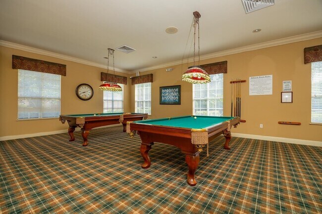 Building Photo - 550 Florida Club Blvd