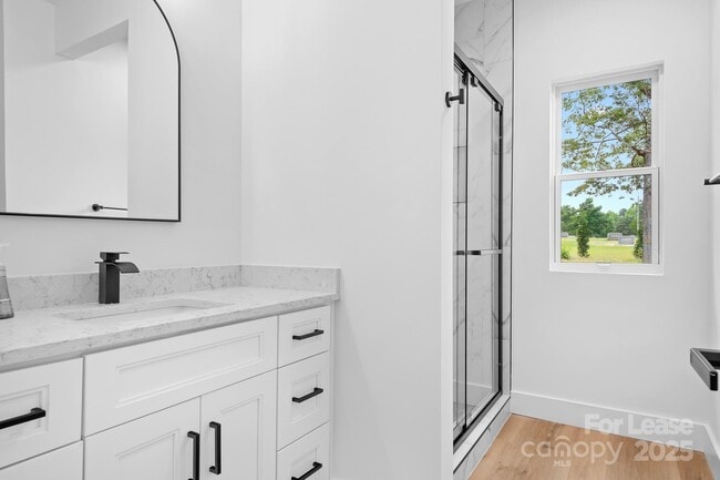 Building Photo - 106 Arbor Dr