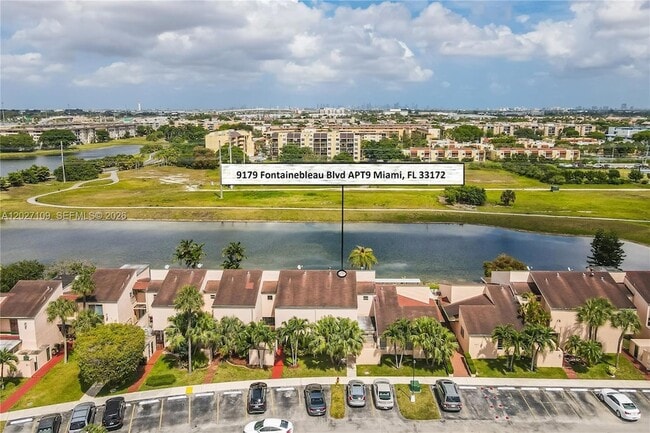 Building Photo - 9179 Fontainebleau Blvd