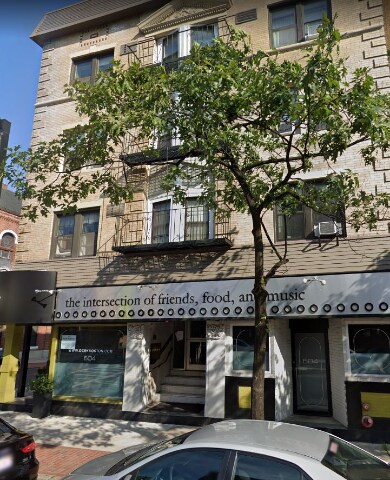 Building Photo - 608 Columbus Ave
