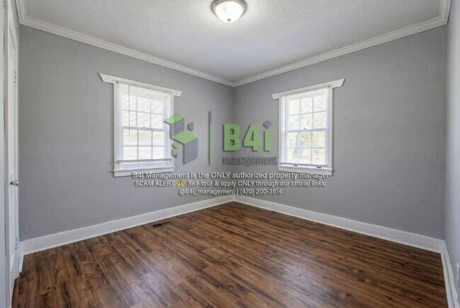 Building Photo - 518 2nd Ave