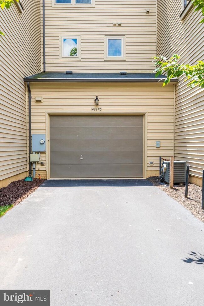 Building Photo - 42270 Yancey Terrace