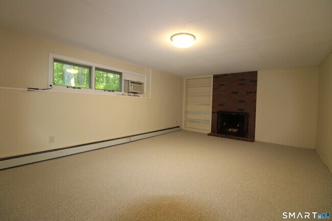Building Photo - 67 Mulberry Rd