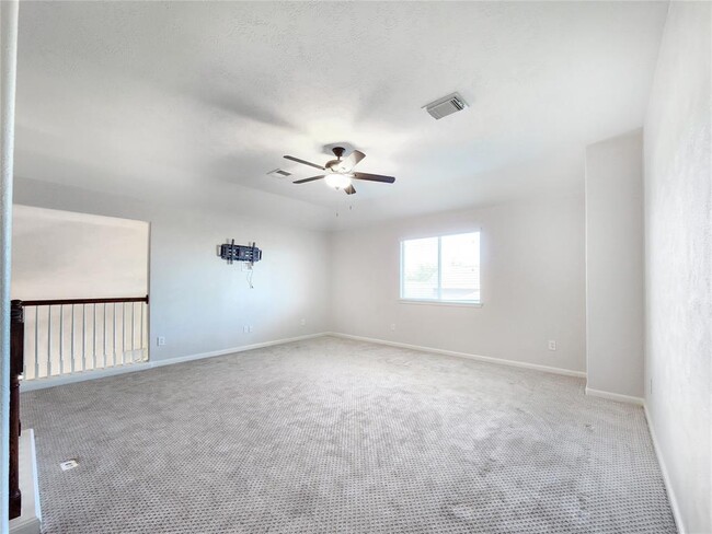 Building Photo - 21827 Sierra Long Dr