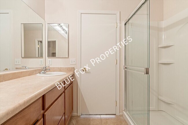 Building Photo - 8277 W Zlacket Dr