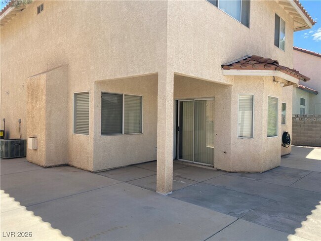 Building Photo - 8732 Point Kristi Cir