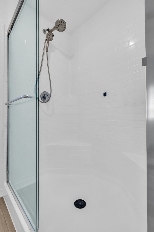 Building Photo - 19132 Ash Grv St