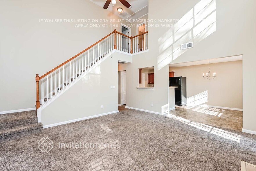 Building Photo - 6685 White Walnut Way