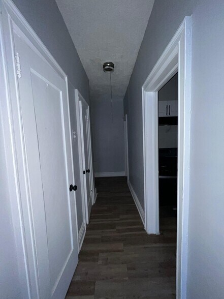 Building Photo - 316 Summit Ave