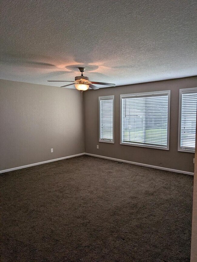 Building Photo - 3711 Marigold Dr