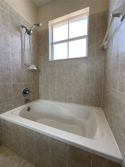 Building Photo - 15285 SW 88th Terrace
