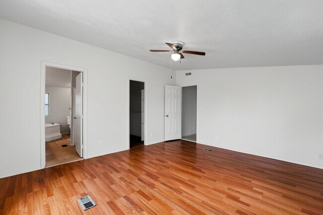 Building Photo - 13507 W Stella Ln