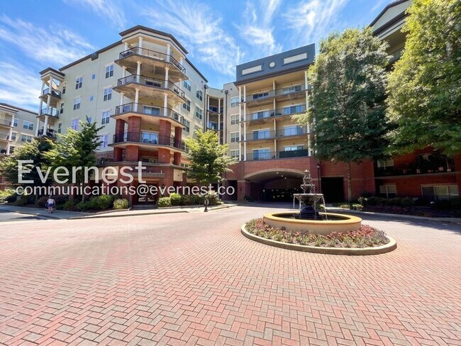 Building Photo - 3 Bed/2.5 Bath Condo with Modern Amenities / Available Now!
