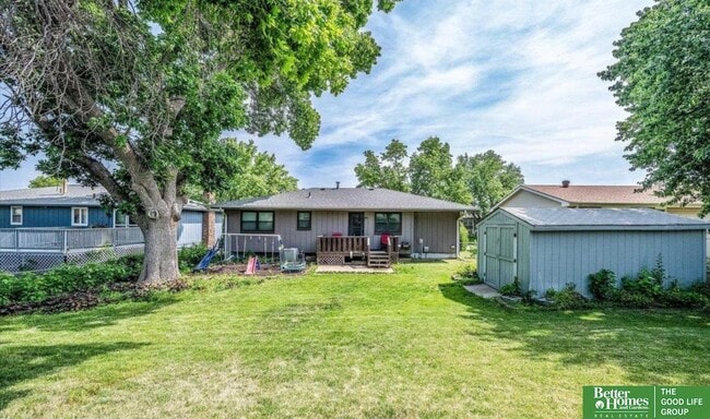 Building Photo - 10329 V St