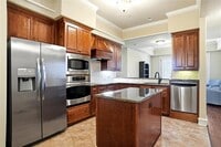 Building Photo - 301 Watermere Dr