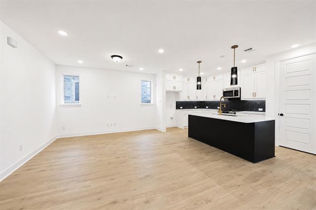 Building Photo - 4801 Vizsla Ln