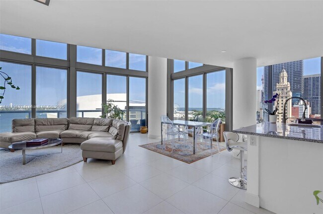 Building Photo - 888 Biscayne Blvd