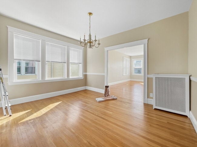 Building Photo - 19 Stearns Ave