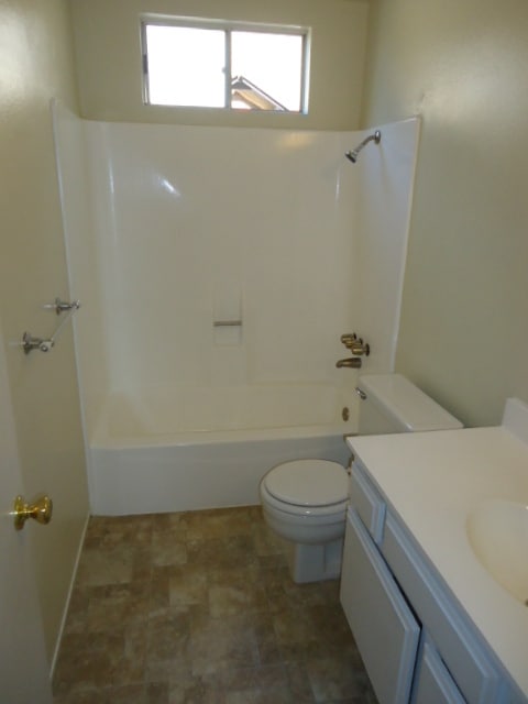 Building Photo - 3 Bedroom 2 Bathroom Single Story Home in ...