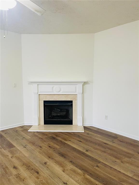 Building Photo - 3709 Hutchinson Trace Dr