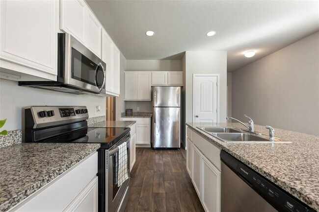 Building Photo - 128 Presidential Path