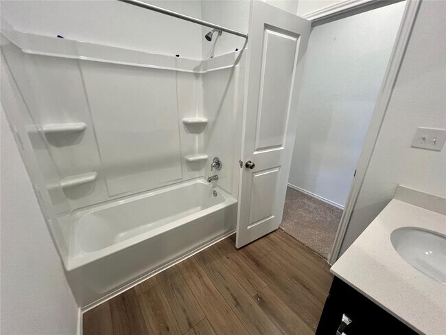 Building Photo - 2400 Fullmoon Dr