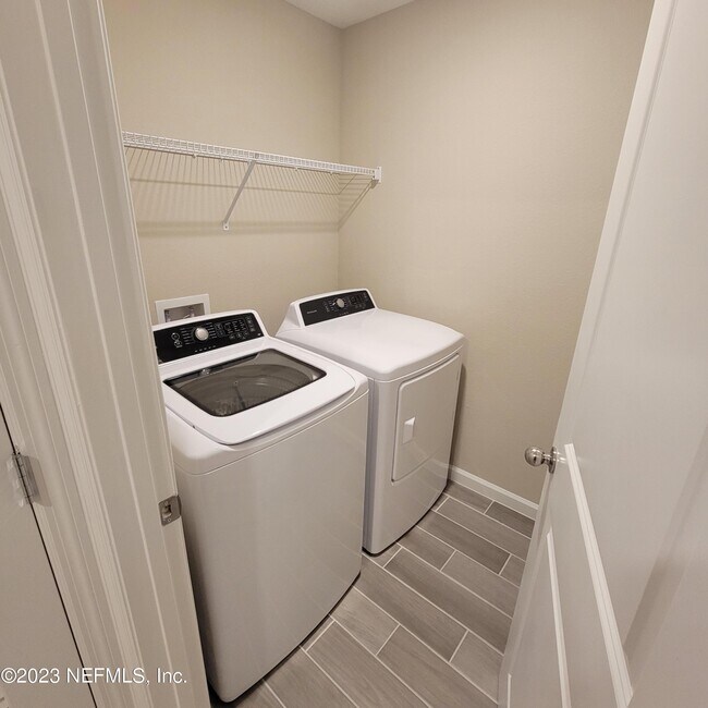 Building Photo - 51 Appleton Ct