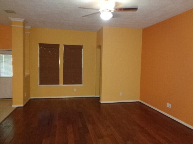 Building Photo - 30002 Saw Oaks Dr