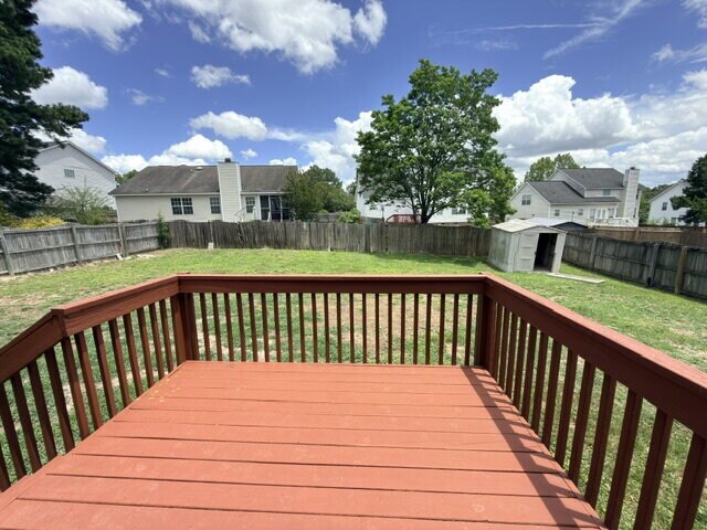 Building Photo - Spacious 4BR Home with Fenced Yard, Community Pool & 2-Car Garage