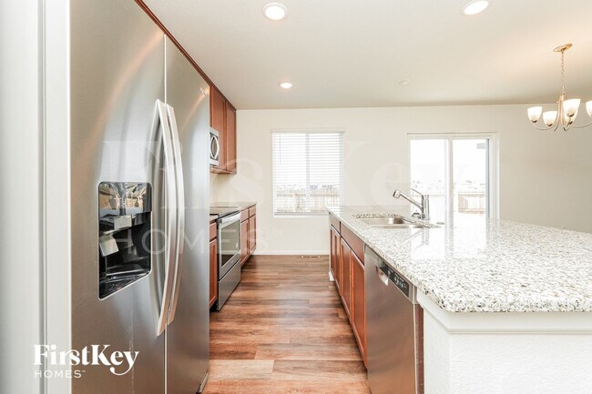 Building Photo - 10142 Luneth Dr