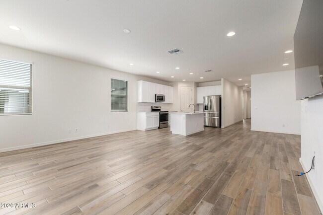 Building Photo - 2117 N 209th Ln