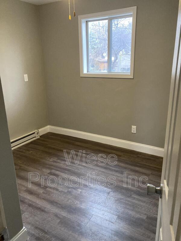 Building Photo - 711 W Governor St