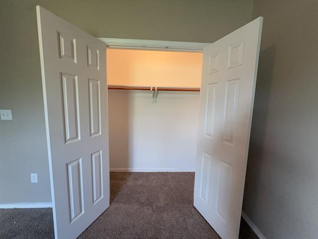 Building Photo - 704 E College St