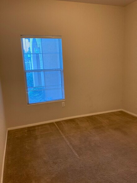 Building Photo - 3850 Juno Beach St