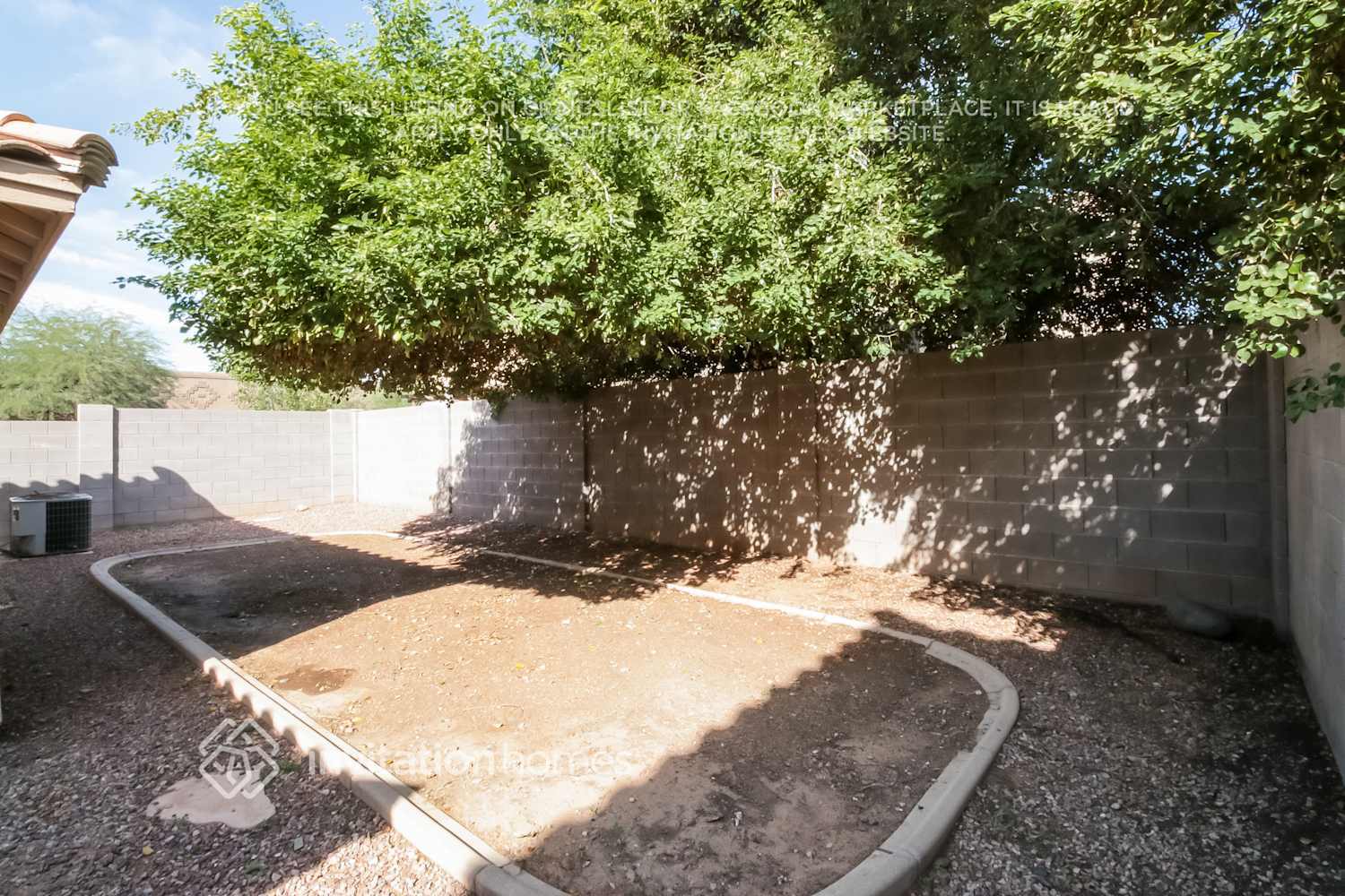 Building Photo - 8852 E Plana Ave