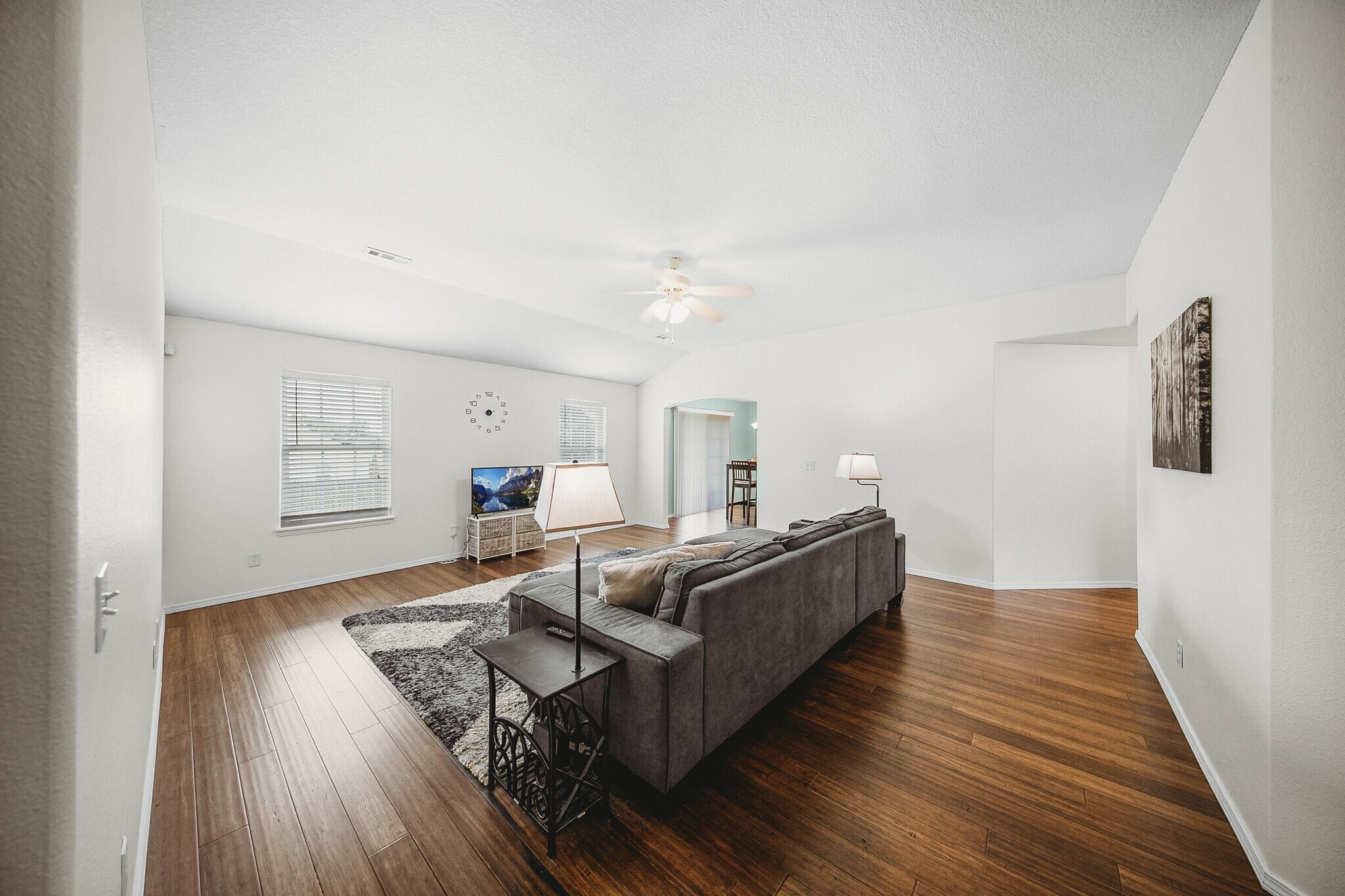 Building Photo - 2167 Sweetwater Ranch Ave