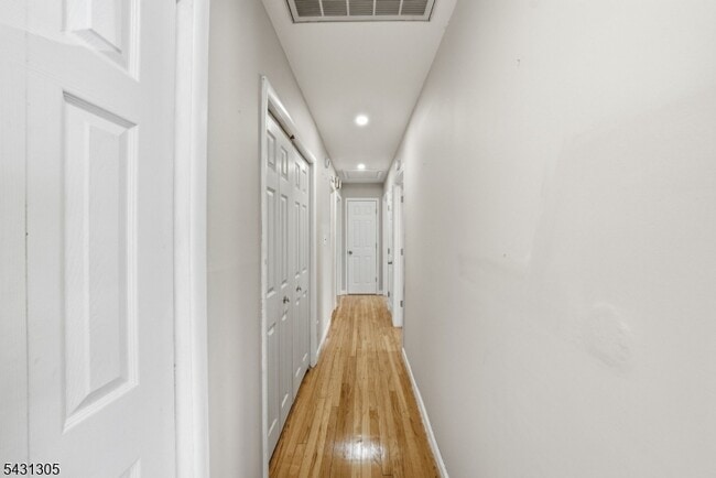 Building Photo - 587 Marlboro Rd