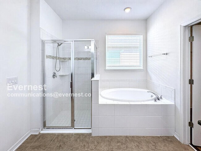 Building Photo - 10641 Cardera Dr