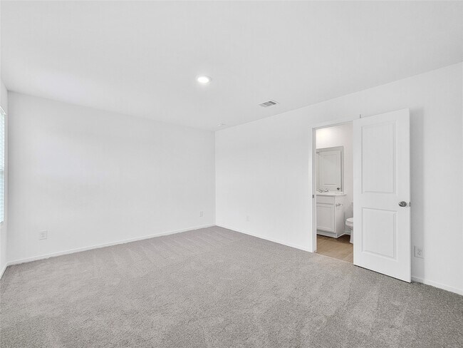 Building Photo - 1703 Green Warbler Ln